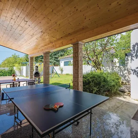 Holiday home Lovely In With Kitchen Zminj